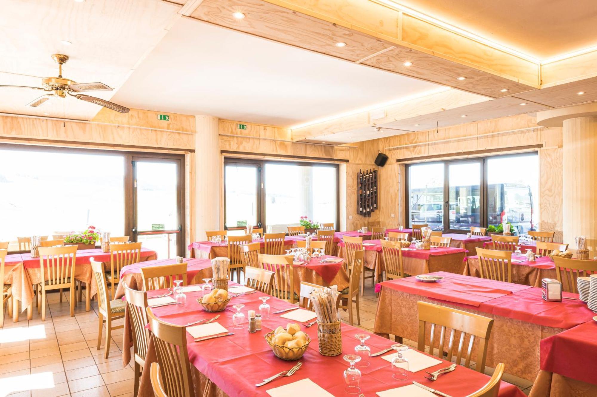 Hotel Vescovi Азиаго Экстерьер фото