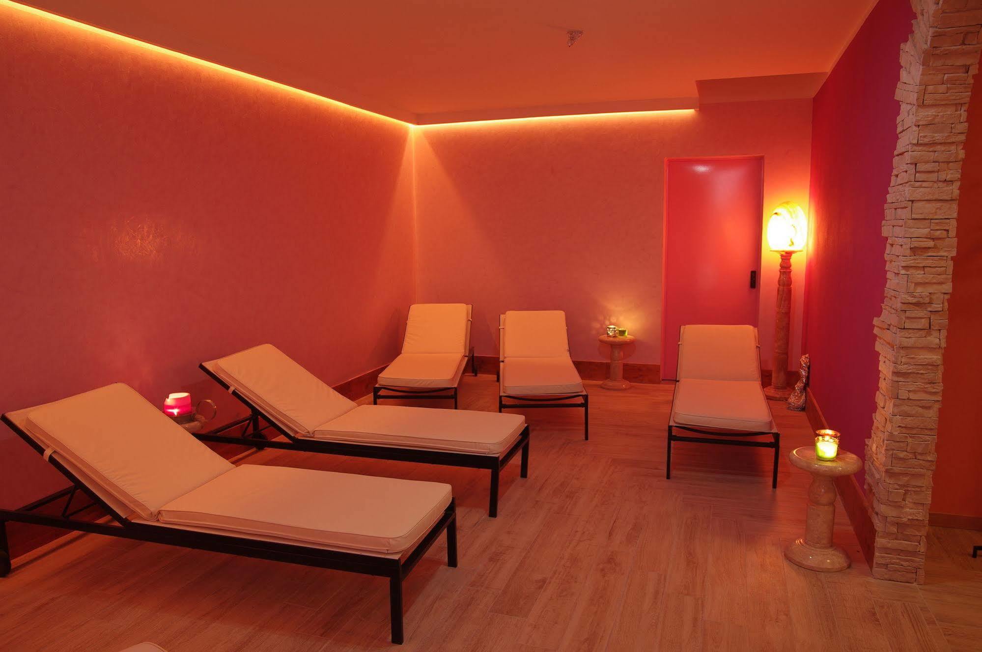 Hotel Vescovi Азиаго Экстерьер фото